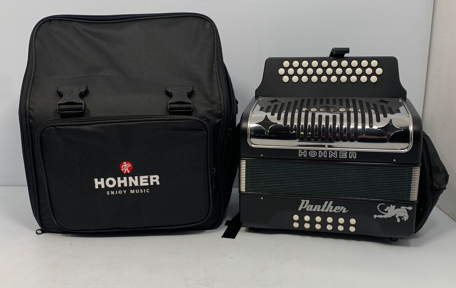 HOHNER 3100FB Accordion, 12x7.5 in, Matte Black, FBE Key, Straps and Book Included